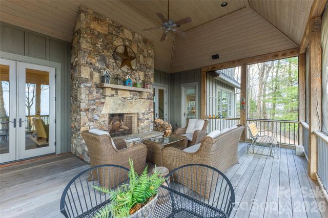 315 Jocassee Trail, Sapphire, NC 28774