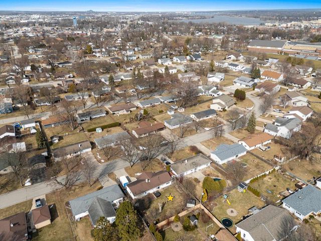 1021 WISHART AVENUE, De Pere, WI 54115