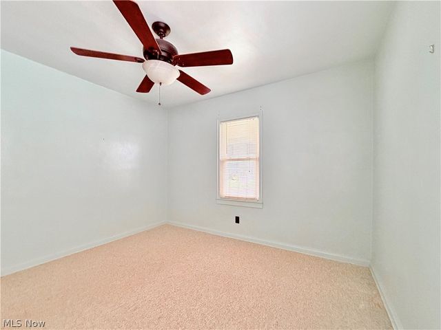 805 Pomeroy Pike, Belpre, OH 45714