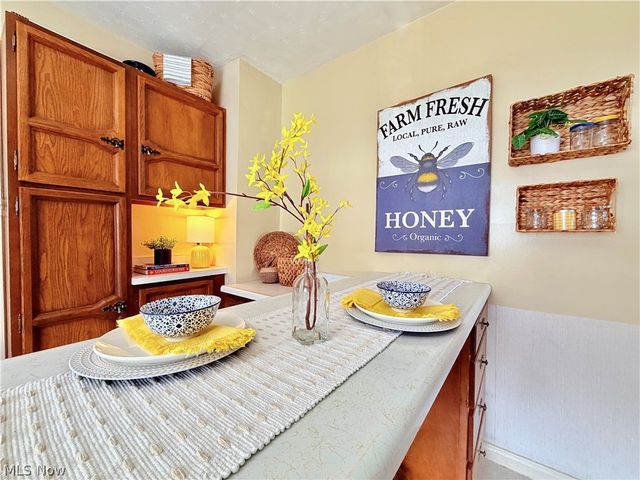 805 Pomeroy Pike, Belpre, OH 45714