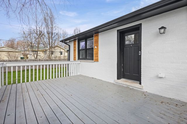 23576 N Overhill Drive, Lake Zurich, IL 60047