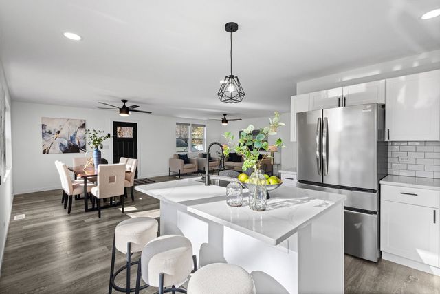 23576 N Overhill Drive, Lake Zurich, IL 60047