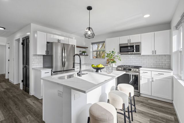 23576 N Overhill Drive, Lake Zurich, IL 60047