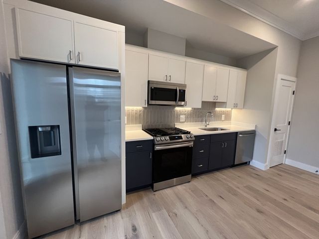 157 Everett St. 203, Boston, MA 02134