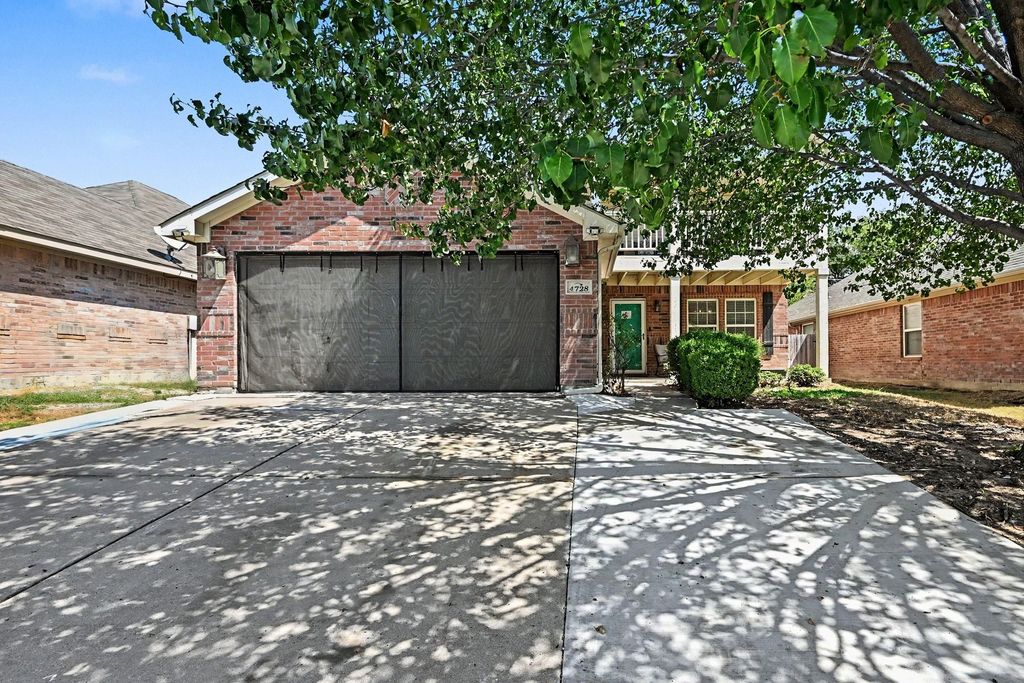 4728 Homelands Way, Fort Worth, TX 76135 — exterior