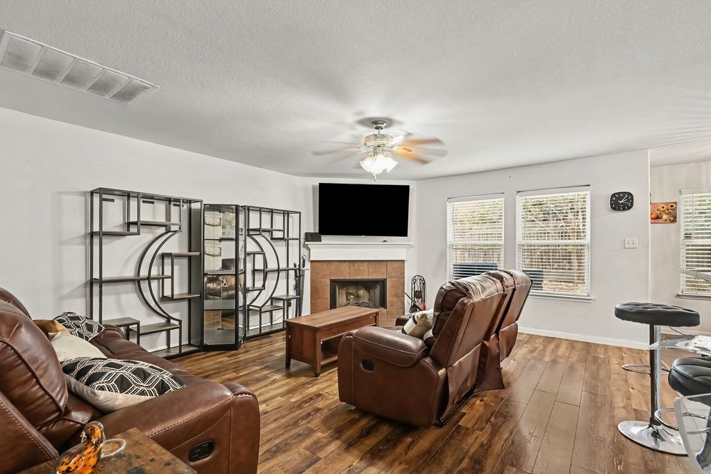 4728 Homelands Way, Fort Worth, TX 76135 — photo 2