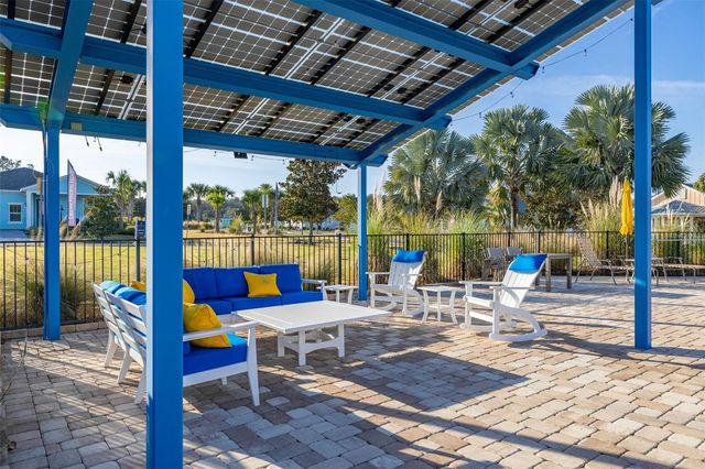 995 FIESTA KEY CIRCLE, Lady Lake, FL 32159