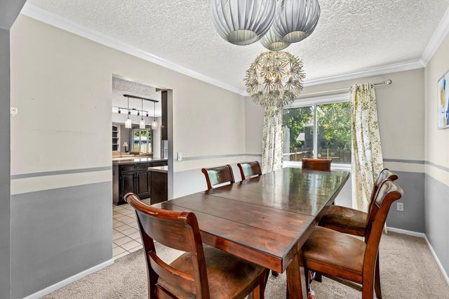1021 58th Street, West Des Moines, IA 50266