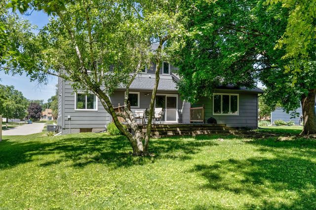 1021 58th Street, West Des Moines, IA 50266