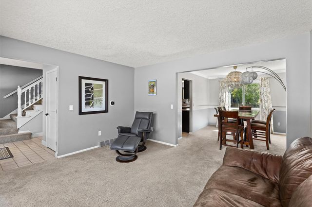 1021 58th Street, West Des Moines, IA 50266