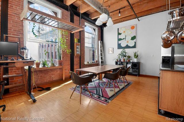 200 River Place Drive 23, Detroit, MI 48207