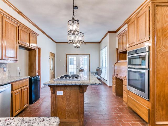 2517 Mission Road, Edmond, OK 73034