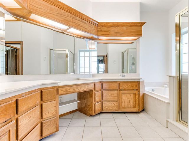 2517 Mission Road, Edmond, OK 73034