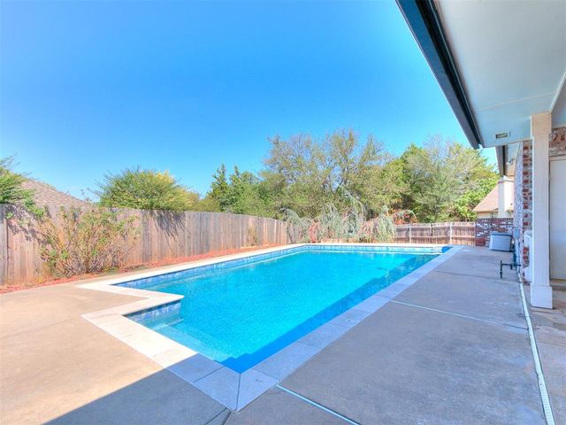 2517 Mission Road, Edmond, OK 73034