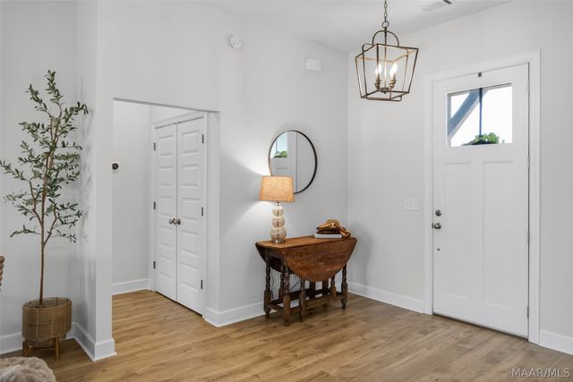 9370 CRESCENT LODGE Circle, Pike Road, AL 36064