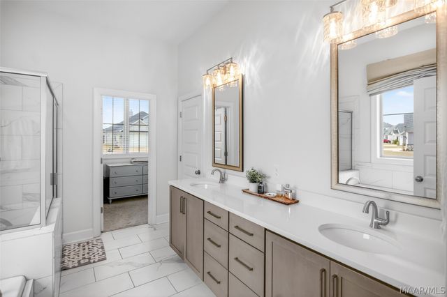 9370 CRESCENT LODGE Circle, Pike Road, AL 36064