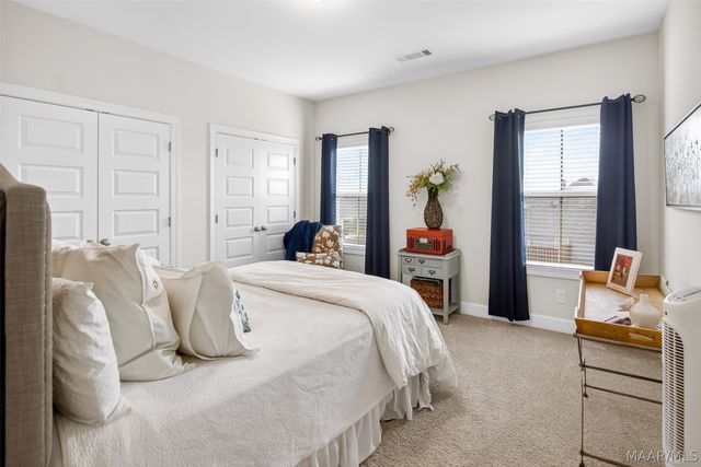 9370 CRESCENT LODGE Circle, Pike Road, AL 36064