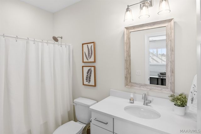 9370 CRESCENT LODGE Circle, Pike Road, AL 36064