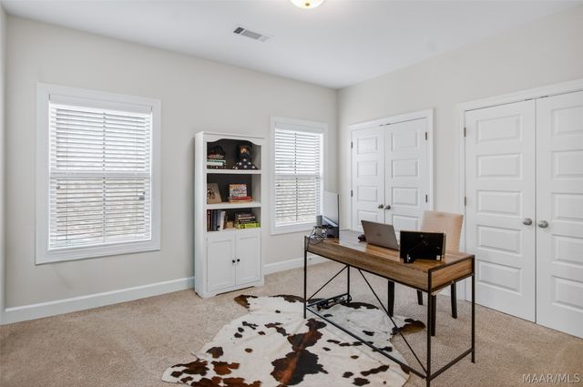 9370 CRESCENT LODGE Circle, Pike Road, AL 36064