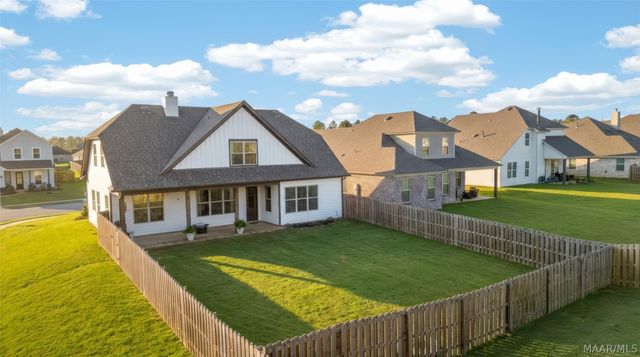 9370 CRESCENT LODGE Circle, Pike Road, AL 36064