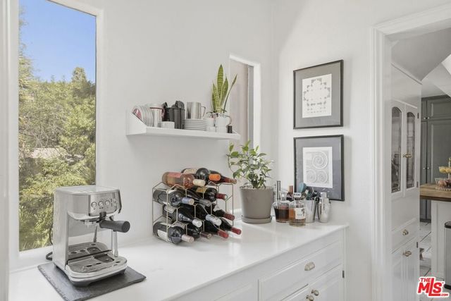 1602 Golf Club Drive, Glendale, CA 91206