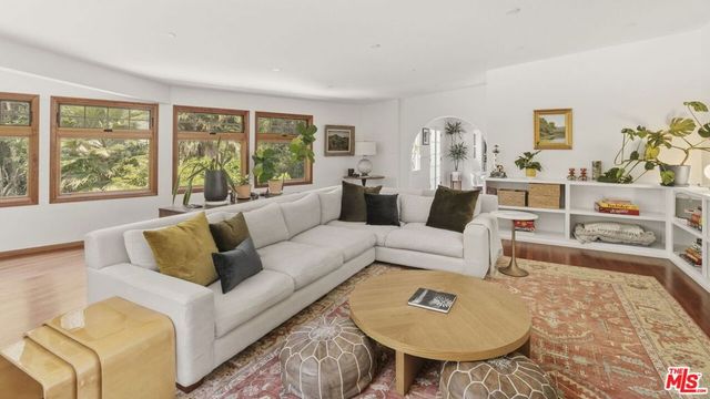 1602 Golf Club Drive, Glendale, CA 91206