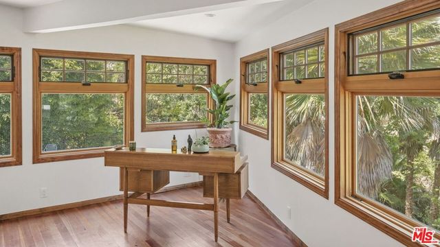 1602 Golf Club Drive, Glendale, CA 91206