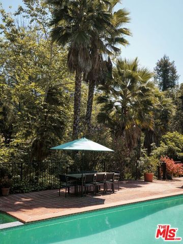 1602 Golf Club Drive, Glendale, CA 91206