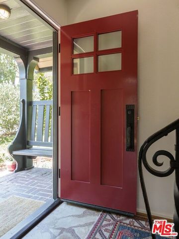 1602 Golf Club Drive, Glendale, CA 91206
