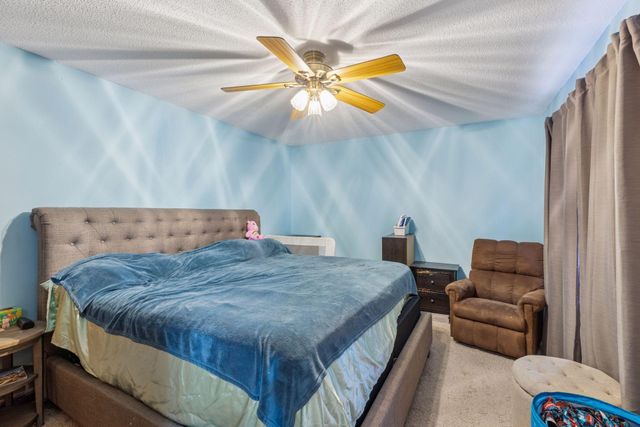 2434 Hynes Avenue N, Oakdale, MN 55128