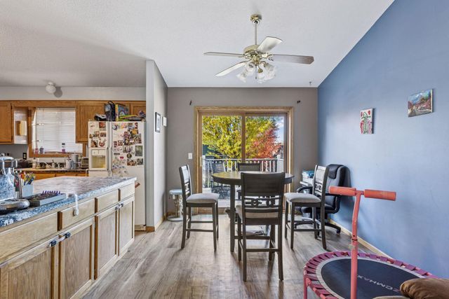 2434 Hynes Avenue N, Oakdale, MN 55128