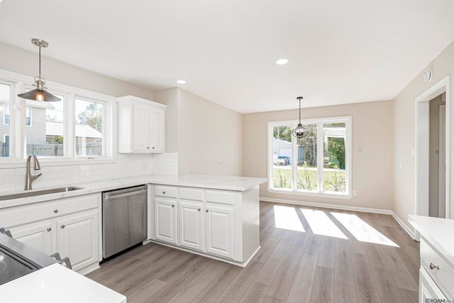 13188 Bayou Terrace Dr, St Amant, LA 70774