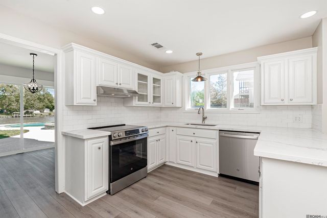 13188 Bayou Terrace Dr, St Amant, LA 70774