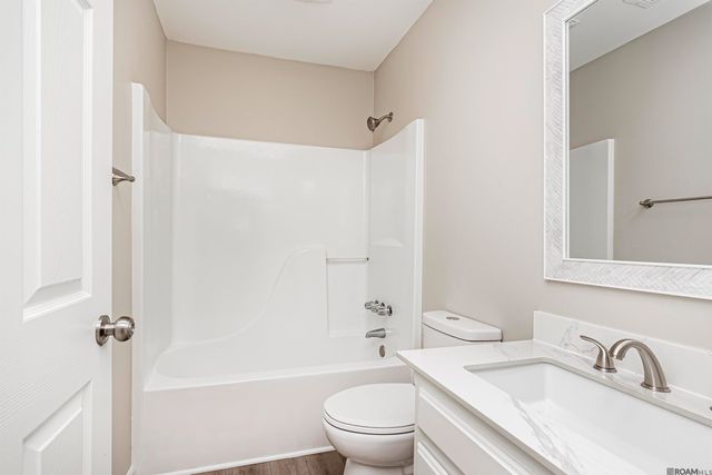 13188 Bayou Terrace Dr, St Amant, LA 70774