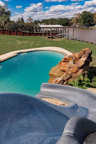 13188 Bayou Terrace Dr, St Amant, LA 70774