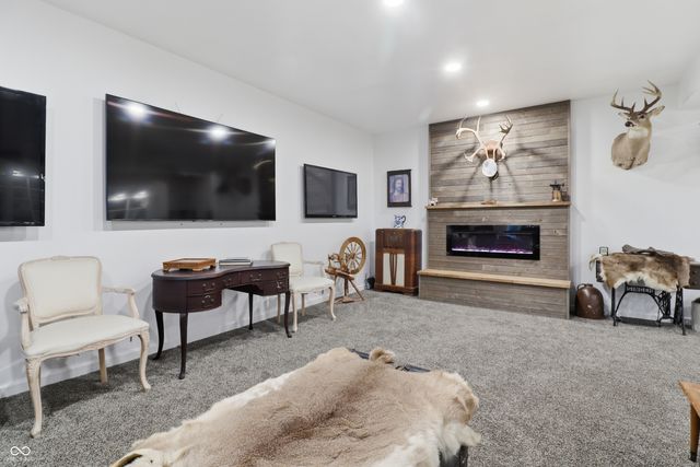 8855 Stoddard Lane, Indianapolis, IN 46217