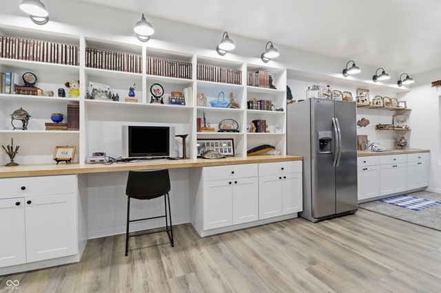 8855 Stoddard Lane, Indianapolis, IN 46217