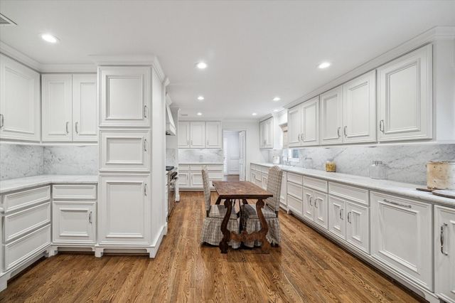 3444 Meadow Lake Lane, Houston, TX 77027