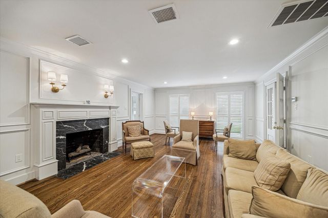 3444 Meadow Lake Lane, Houston, TX 77027