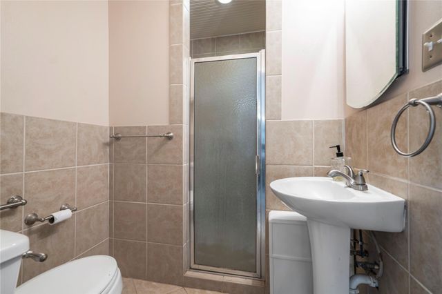 157 Lakeview Drive S, Livingston, TX 77351