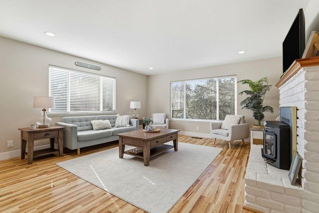 836 Seacliff Drive, Aptos, CA 95003