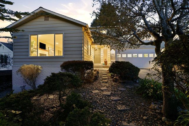 836 Seacliff Drive, Aptos, CA 95003