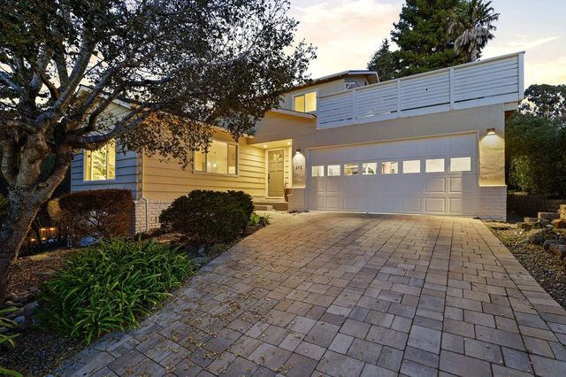 836 Seacliff Drive, Aptos, CA 95003