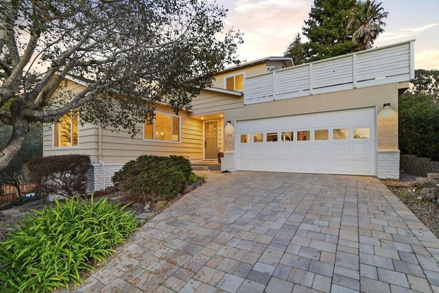 836 Seacliff Drive, Aptos, CA 95003