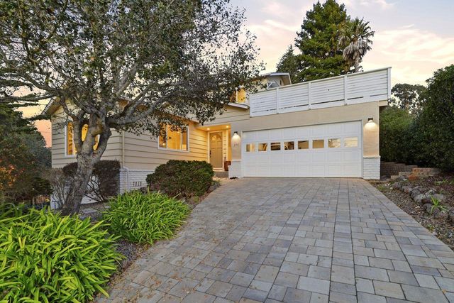 836 Seacliff Drive, Aptos, CA 95003
