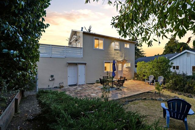 836 Seacliff Drive, Aptos, CA 95003