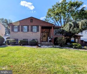 5 IVY LN, Cherry Hill, NJ 08002