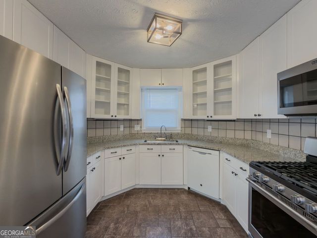 1835 WATERCREST Circle, Lawrenceville, GA 30043