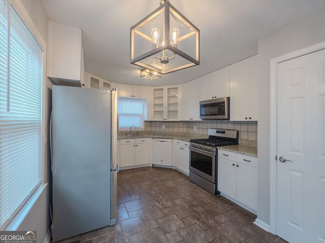 1835 WATERCREST Circle, Lawrenceville, GA 30043