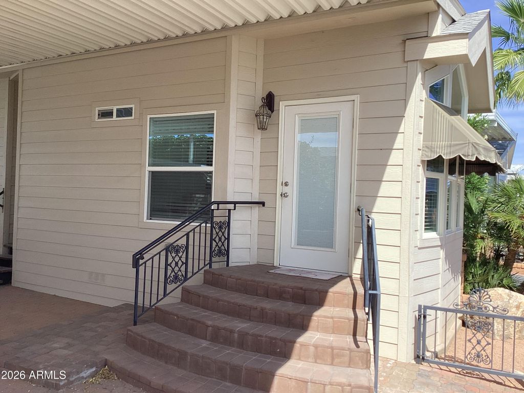 111 S GREENFIELD Road 163, Mesa, AZ 85206 — photo 2